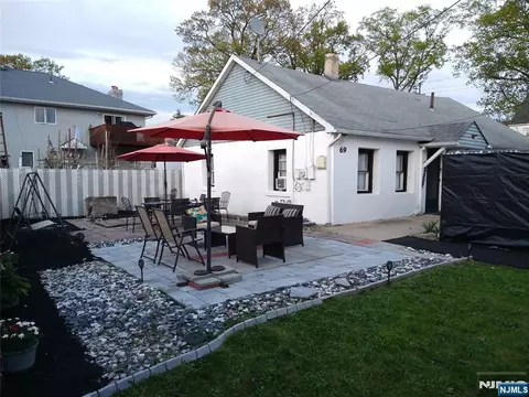 69 Monroe St, Lodi, NJ 07644