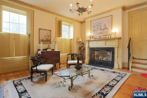 Living - 218 Paramus Rd, Paramus, NJ 07652 photo 3 of 4