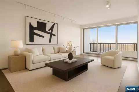 3 Horizon #G-11, Fort Lee, NJ 07024