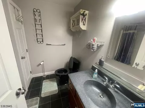 42 Riverlawn Dr, Wayne, NJ 07470 photo 7