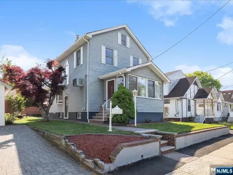 5-33 5th St, Fair Lawn, NJ 07410