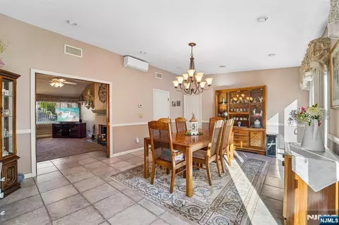 Dining - 203 Lawrence Dr, Paramus, NJ 07652 photo 3 of 3