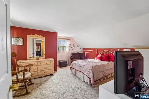 Bedroom - 203 Lawrence Dr, Paramus, NJ 07652 photo 6 of 7
