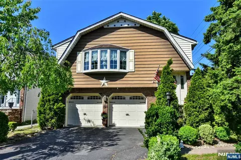 9 Thoma Ave, Maywood, NJ 07607