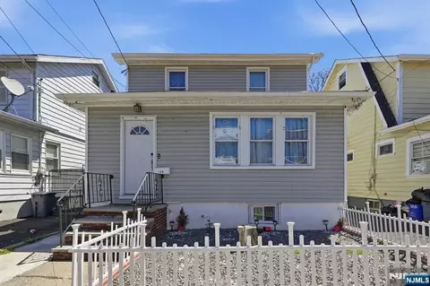 130 Carolina Ave, Newark, NJ 07106