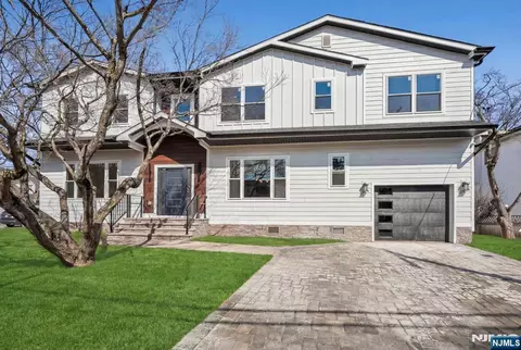 229 Sutton Pl, New Milford, NJ 07646