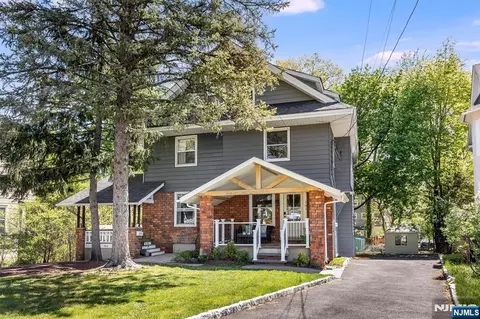 181 Valley Rd, Montclair, NJ 07042