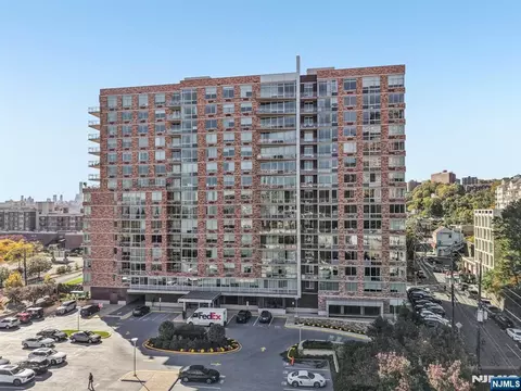 1215 Hudson Park #1215, Edgewater, NJ 07020