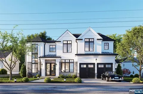 324 Ross Rd, Paramus, NJ 07652