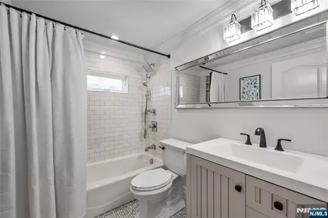 Bath - 309 Maple Ave, Oradell, NJ 07649 photo 2 of 2