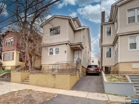 49-51 Parkview Ter, Newark, NJ 07112