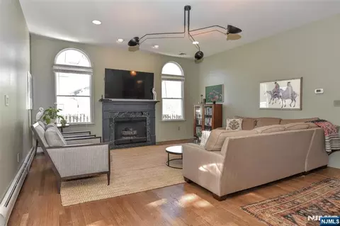 Living - 540 Burlington St, Paramus, NJ 07652 photo 3 of 4