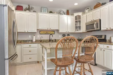Kitchen - 540 Burlington St, Paramus, NJ 07652 photo 2 of 3