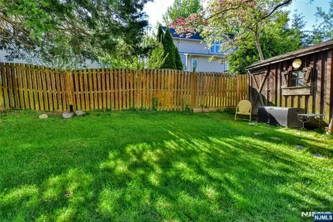 Exterior - 540 Burlington St, Paramus, NJ 07652 photo 3 of 4