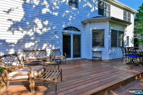 Exterior - 540 Burlington St, Paramus, NJ 07652 photo 4 of 4