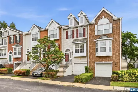 204 Swathmore Dr #2005, Nutley, NJ 07110