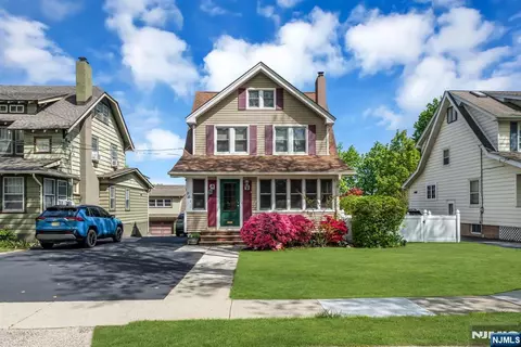 1281 Longfellow Ave, Teaneck, NJ 07666