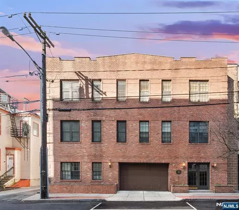 515 Gregory #8, Weehawken, NJ 07086