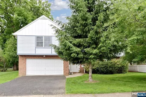 51 Palisade Ave, Emerson, NJ 07630