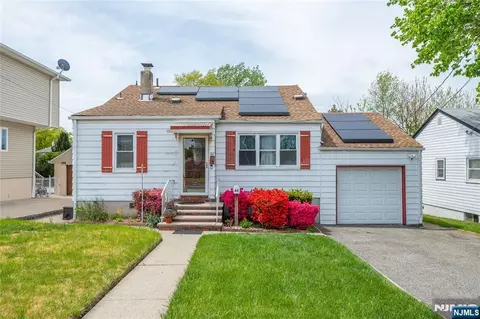 65 Westminster Pl, Saddle Brook, NJ 07663