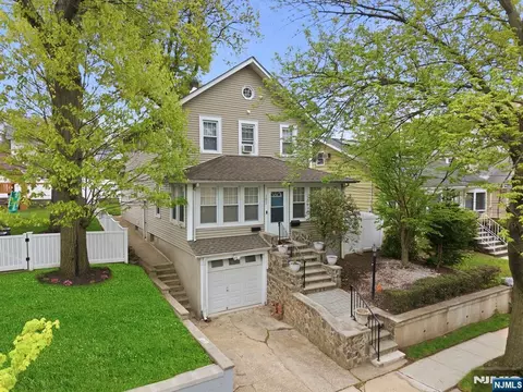105 Daniel Ave, Rutherford, NJ 07070