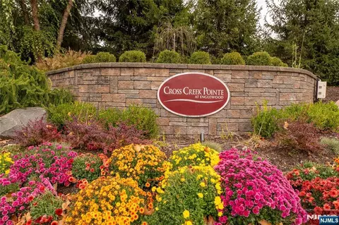 56 Fox Run Dr #56, Englewood, NJ 07631