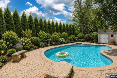 Exterior - 51 Chestnut Dr, Wayne, NJ 07470 photo 5 of 9