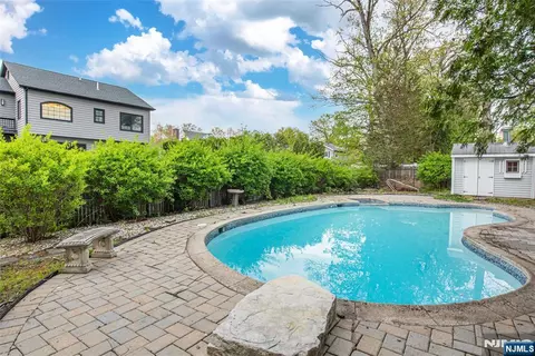 Exterior - 51 Chestnut Dr, Wayne, NJ 07470 photo 4 of 9
