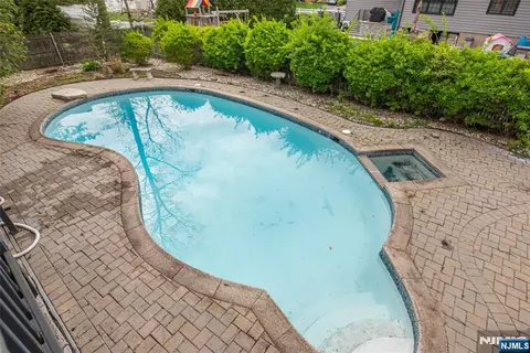 Exterior - 51 Chestnut Dr, Wayne, NJ 07470 photo 6 of 9