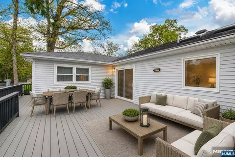 Exterior - 51 Chestnut Dr, Wayne, NJ 07470 photo 9 of 9