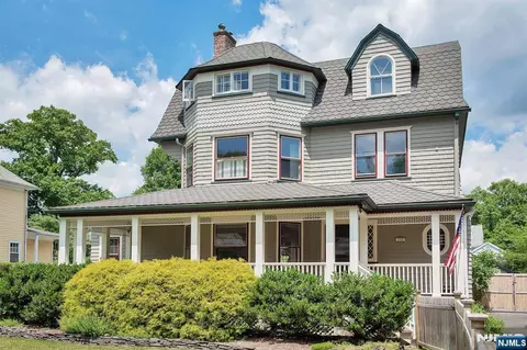 215 Inwood Ave, Montclair, NJ 07043