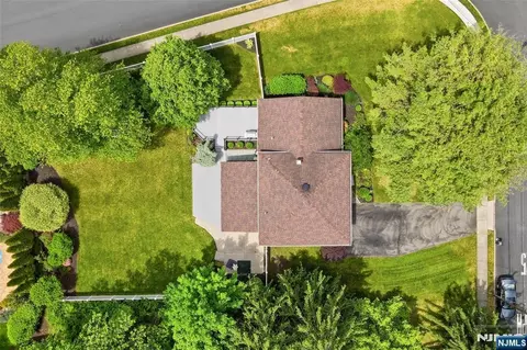 View/Area - 4 Ackerman St, Waldwick, NJ 07463 photo 3 of 5