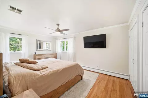Bedroom - 4 Ackerman St, Waldwick, NJ 07463 photo 3 of 7