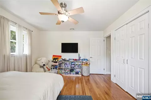 Bedroom - 4 Ackerman St, Waldwick, NJ 07463 photo 2 of 7
