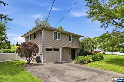 Exterior - 4 Ackerman St, Waldwick, NJ 07463 photo 2 of 11