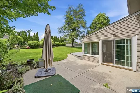 Exterior - 4 Ackerman St, Waldwick, NJ 07463 photo 10 of 11