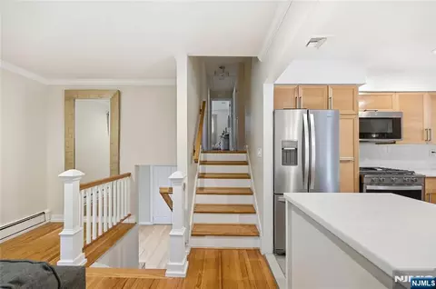 Entry Way - 4 Ackerman St, Waldwick, NJ 07463 photo 4 of 4