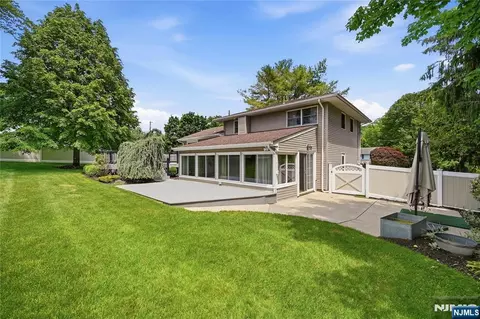 Exterior - 4 Ackerman St, Waldwick, NJ 07463 photo 9 of 11