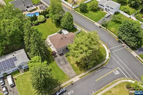 View/Area - 4 Ackerman St, Waldwick, NJ 07463 photo 1 of 5