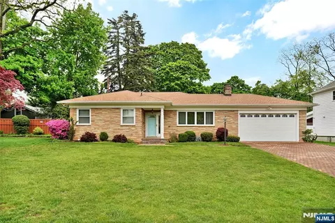 52 Silverwhite Rd, Little Silver, NJ 07739