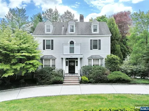 191 Hillside Ave, Englewood, NJ 07631