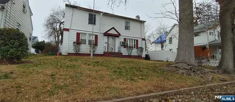 1104 Madison Ave, Teaneck, NJ 07666