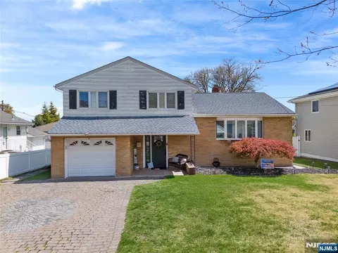 11 Barbara Dr, Clifton, NJ 07013