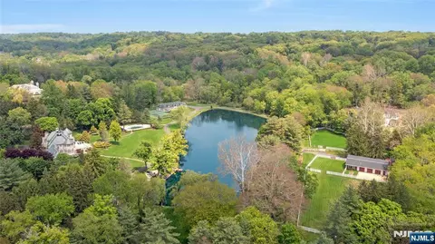 116 E Saddle River Rd, Saddle River, NJ 07458