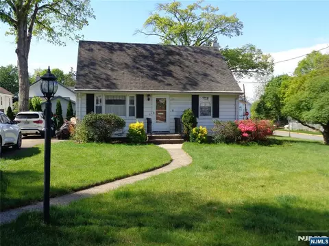 12 Minerva Ave, Hawthorne, NJ 07506