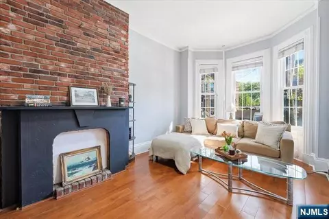 20 Fleet St, Jersey City, NJ 07306
