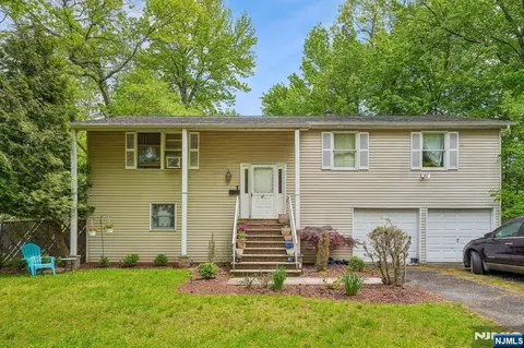 121 Wood St, Englewood, NJ 07631