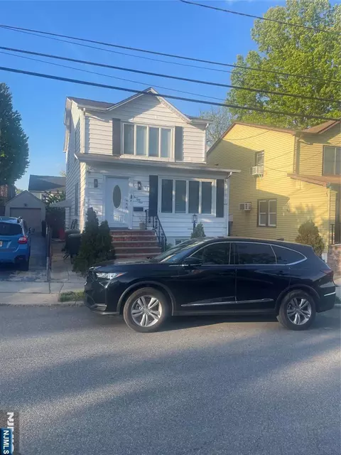 459 Lawton Ave, Cliffside Park, NJ 07010