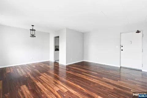 300 Lookout Ave #C4, Hackensack, NJ 07601