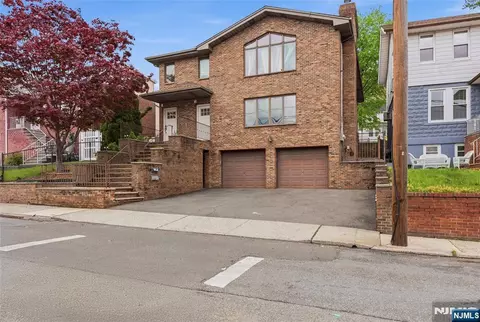 767 Kingsland Ave, Ridgefield, NJ 07657